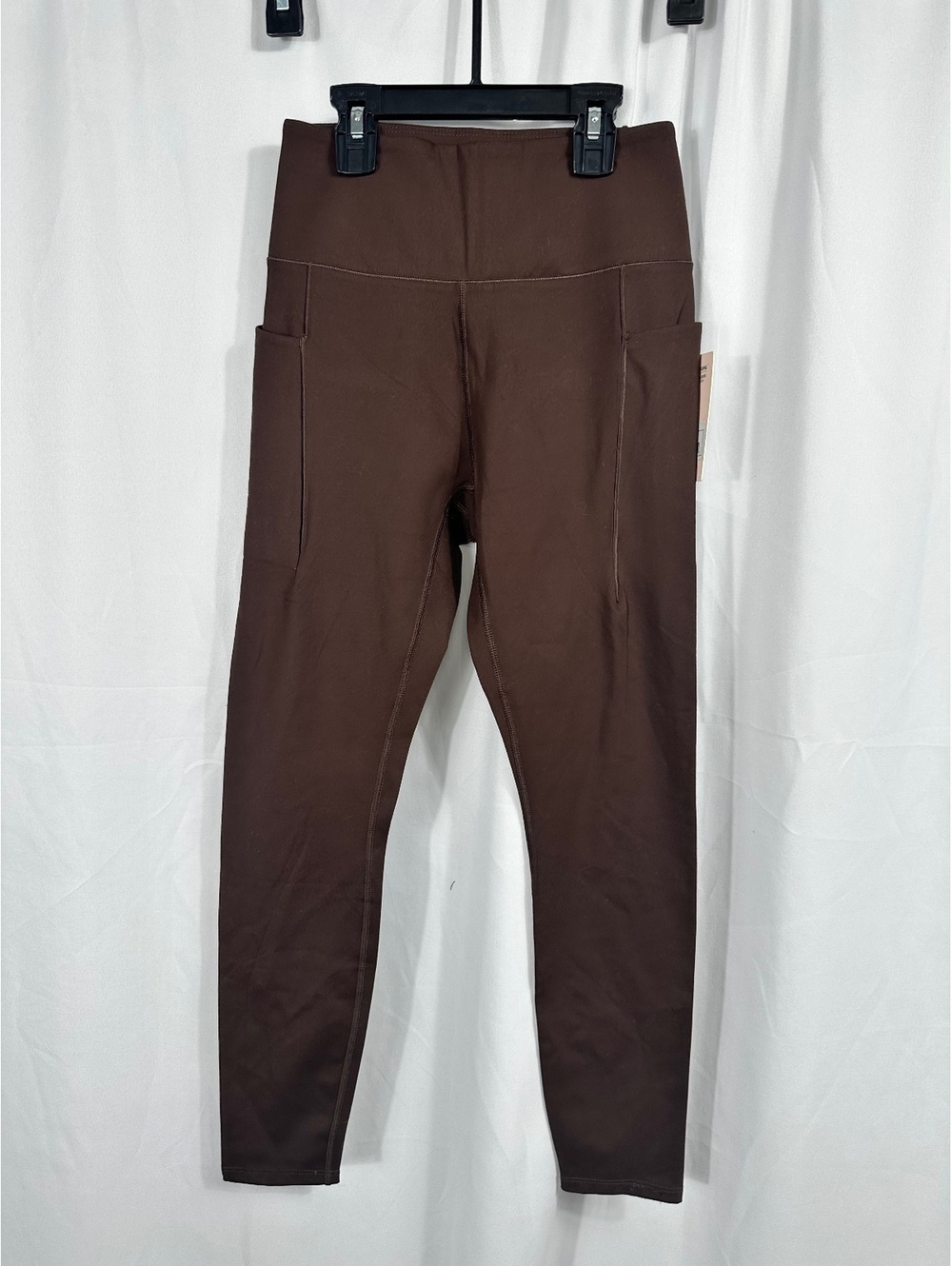 Danskin Satin Stitch 7/8 Legging in Espresso XS